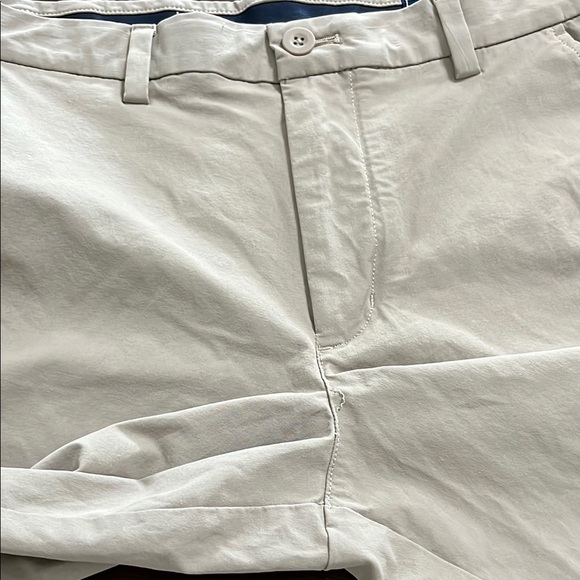 Vineyard Vines Tan Flat Front Shorts - Picture 9 of 10